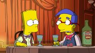 Die Simpsons – Bart (l.); Milhouse (r.)