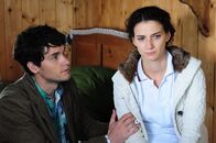 Sturm der Liebe – Peter (Daniel Fünffrock, l.); Elena (Lili Gesler, r.)