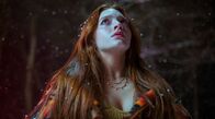 Passenger – In Chadder Vale wird eines Nachts auf mysteriöse Weise die Jugendliche Katie (Rowan Robinson) entführt.
