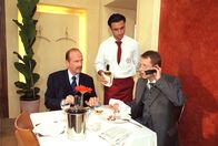 Dolce Vita & Co. – (v.li.): Christoph Moosbrugger (Helmut Steiner), Gunther Gillian (Ötschi), Andreas Lust (Gast).