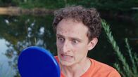 Checker Julian – Checker Julian entdeckt: Gegen irgendwas muss er allergisch sein!