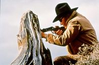 Der Marshal – Marshal Rooster Cogburn (John Wayne) hat die Bösewichte im Visier.