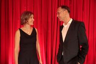 Campus Talks – Diesmal verrät uns der Konfliktforscher und Communicator-Preisträger Andreas Zick (Universität Bielefeld) die Hintergründe von Hass und Ausgrenzungstendenzen in Deutschland. Die Biologin Juliane Bräuer (Max-Planck-Institut für Menschheitsgeschichte, Jena) hat herausgefunden, dass Tiere klüger sind, als wir denken.