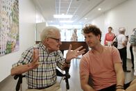 Reporter Spezial – Donat Hofer (r.) im Gespräch mit Bruno Biondi im Altersheim Biel