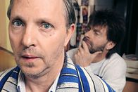 Dittsche - Das wirklich wahre Leben – Das wirklich wahre Leben, Dittsche (Olli Dittrich, l) und Wirt Ingo (Jon Flemming).