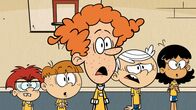 Willkommen bei den Louds – v.li.: Zach, Liam, Rusty, Lincoln, Stella