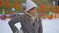 Expedition in die Heimat – Annette Krause mit historischen Skifahrern in Fischen.
