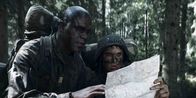 Californian Commando – Sergeant Parikka (Chike Ohanwe, l.); Van Hamilton (Kian Lawley, r.)