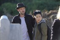 Scorpion – Wird die Ehe zwischen Toby (Eddie Kaye Thomas, l.) und Happy (Jadyn Wong, r.) durch ihren neuen Auftrag in Gefahr gebracht?