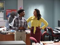 Rel – Nat (Jordan L. Jones, l.); Tia (Terri Vaughn, r.)