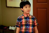 Fresh off the Boat – Mit Evan (Ian Chen) zu diskutieren, hat keinen Sinn. Zum Leidwesen seiner Mutter hat er immer ein passendes Argument parat ...