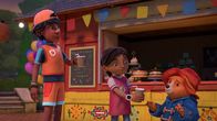 Paddingtons Abenteuer – v.li.: Taylor, Toq, Paddington