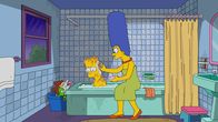 Die Simpsons – Nachdem Rektor Skinner Bart (l.) einen fiesen Streich gespielt hat, sinnt dieser auf Rache. Noch ahnt Marge (r.) nicht, welche weite Kreise das Ganze noch ziehen wird ..
