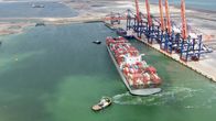 Der Rhein von oben – 100.000 Container pro Woche werden in Rotterdam umgeschlagen - Rekord in Europa.