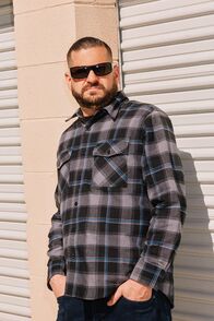 Storage Wars - Die Geschäftemacher – Mo, 11.03., 14:45 Uhr