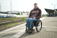 einfach Mensch – Jona Reckers: Gründer und Berater für Menschen mit Behinderung