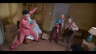 Santa in Training – (v.l.n.r.) Eddie (Antonio Sabato Jr.); Dippy (Kate Katzman); Bruno (Julio Iglesias Jr.)