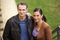 In aller Freundschaft – Markus (Ralf Bauer) und Sabrina Söllner (Sandra Speichert) .