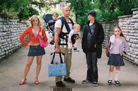 Der Babynator – L-R: Brittany Snow als Zoe Plummer, Logan Hoover als Peter Plummer, Vin Diesel als Shane Wolfe, Luke Vink als Baby Tyler Plummer, Max Thieriot als Seth Plummer, Morgan York als Lulu Plummer