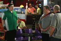 Modern Family – (v.l.n.r.) Martin (Oliver Platt); Cameron Tucker (Eric Stonestreet); Jay Pritchett (Ed O'Neill)