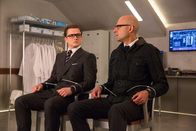 Kingsman: The Golden Circle – Eggsy (Taron Egerton, l.); Merlin (Mark Strong, r.)