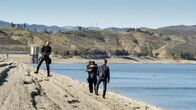 S.W.A.T. – (v.li.): Shemar Moore (Daniel ‚Hondo‘ Harrelson), Alex Russell (Jim Street), Louis Ferreira (William ‚Buck‘ Spivey), Jay Harrington (David Kay).