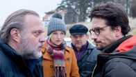 Reiff für die Insel – Thies (Jan-Gregor Kemp, li.) traut Jens Jeschen (Oliver Mommsen, re.) nicht! Katharina (Tanja Wedhorn) und Malte (Frank Auerbach) beobachten die angespannte Situation.