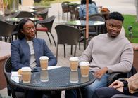 Navy CIS: L.A. – FBI Special Agent Summer Morehurst (Ashlei Sharpe Chestnut, l.); Devin Rountree (Caleb Castille, r)