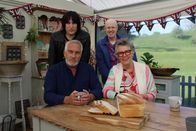 Das große Backen - UK – (v.l.n.r.) Noel Fielding; Paul Hollywood; Matt Lucas; Prue Leith