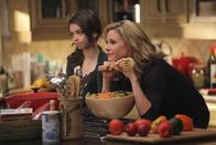 Modern Family – L-R: Haley Dunphy (Sarah Hyland), Claire Dunphy (Julie Bowen)
