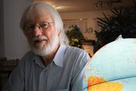 Mythos - Die größten Rätsel der Geschichte – War ein Meteorit schuld an der Flutkatastrophe? Der Hobbyforscher Dieter Bremer glaubt, die Sintflut sei durch einen apokalyptischen Einschlag auf die Erde ausgelöst worden.