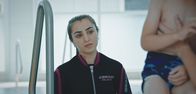 Seepferdchen – Hanan floh mit ihrer Familie über das Mittelmeer. Die Angst vorm Ertrinken hat sich in ihr Gedächtnis gebrannt.