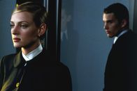 Gattaca – Vincent (Ethan Hawke) verliebt sich in seine Kollegin Irene (Uma Thurman).