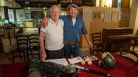 freizeit – Der Schmidt Max (links) bei Usticas Baseball-Helden von einst: Vito (84).