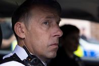 Detective Grace – DS Norman Potting (Craig Parkinson) und DS Bella Moy (Laura Elphinstone) wollen dem Hauptverdächtigen Johnny auf den Zahn fühlen.