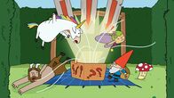 Super Happy Magic Forest – Im 'Verstandzersetzenden Irrgarten' soll sich ein Tresor mit dem Amulett der Antworten befinden. Doch die Helden Hufius, Blümchen, Twinkle, Herbert und Tupfen (von links) tappen dort in eine Falle des Rätselmeisters und werden in eine andere Welt transportiert.