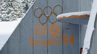 Lost Places – Die Olympischen Winterspiele 1984 wurden damals das erste Mal in einem sozialistischen Staat, im früheren Jugoslawien, ausgetragen.