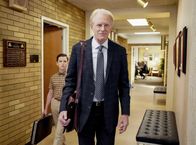 Young Sheldon – Sheldon Cooper (Iain Armitage, l.); Dr. Linkletter (Ed Begley jr.)