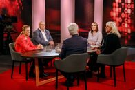 Stöckl. – Lisz Hirn, Christian Wehrschütz, Barbara Stöckl, Mona Seefried, Dirk Stermann.