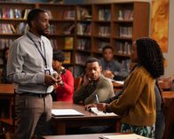Abbott Elementary – v.li.: Mr. Morton (Jerry Minor), Gregory Eddie (Tyler James Williams), Janine Teagues (Quinta Brunson)