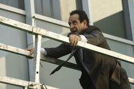 Monk – Wird es Adrian Monk (Tony Shalhoub) gelingen, den langgesuchten "Spitzhackenkiller" aus dem Verkehr zu ziehen?
