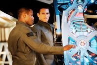 Stealth - Unter dem Radar – Lt. Henry Purcell (Jamie Foxx, l.), Lt. Ben Gannon (Josh Lucas, r.)
