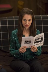 Community – Will unbedingt, dass ihr Bruder der neue Mitbewohner von Abed und ihr wird: Annie (Alison Brie) ...