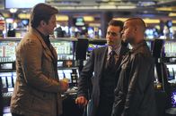 Castle – In Atlantic City kommen Castle (Nathan Fillion, l.), Ryan (Seamus Dever, M.) und Esposito (Jon Huertas, r.) auf dumme Gedanken wegen Ryans bevorstehenden Junggesellenabschieds ...