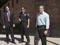Criminal Minds – L-R: Aaron Hotchner (Thomas Gibson), einen Serientäter entlarven und Jason Gideon (Mandy Patinkin)