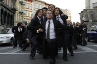 How I Met Your Mother – Halten fast immer zusammen: Ted (Josh Radnor, 2.v.l.), Robin (Cobie Smulders, l.), Barney (Neil Patrick Harris, M.), Lily (Alyson Hannigan, r.) und Marshall (Jason Segel, 2.v.r.) ...