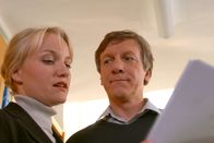 SOKO Kitzbühel – Eva Herzig (Silvia Hassler), Lutz Blochberger (Thorsten Kronheim).