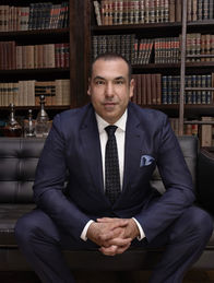 Suits – Suits (2015)