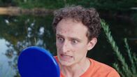 Checker Julian – Checker Julian entdeckt: Gegen irgendwas muss er allergisch sein!