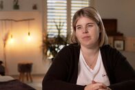 SRF DOK – Franziska brauchte 20 Jahre, um ihre Schulden abzuzahlen.